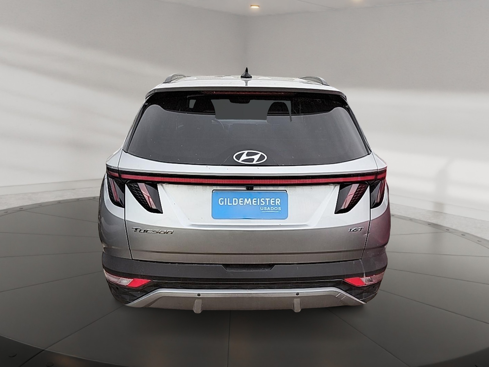Hyundai TUCSON 2023 - Foto 2 de 11
