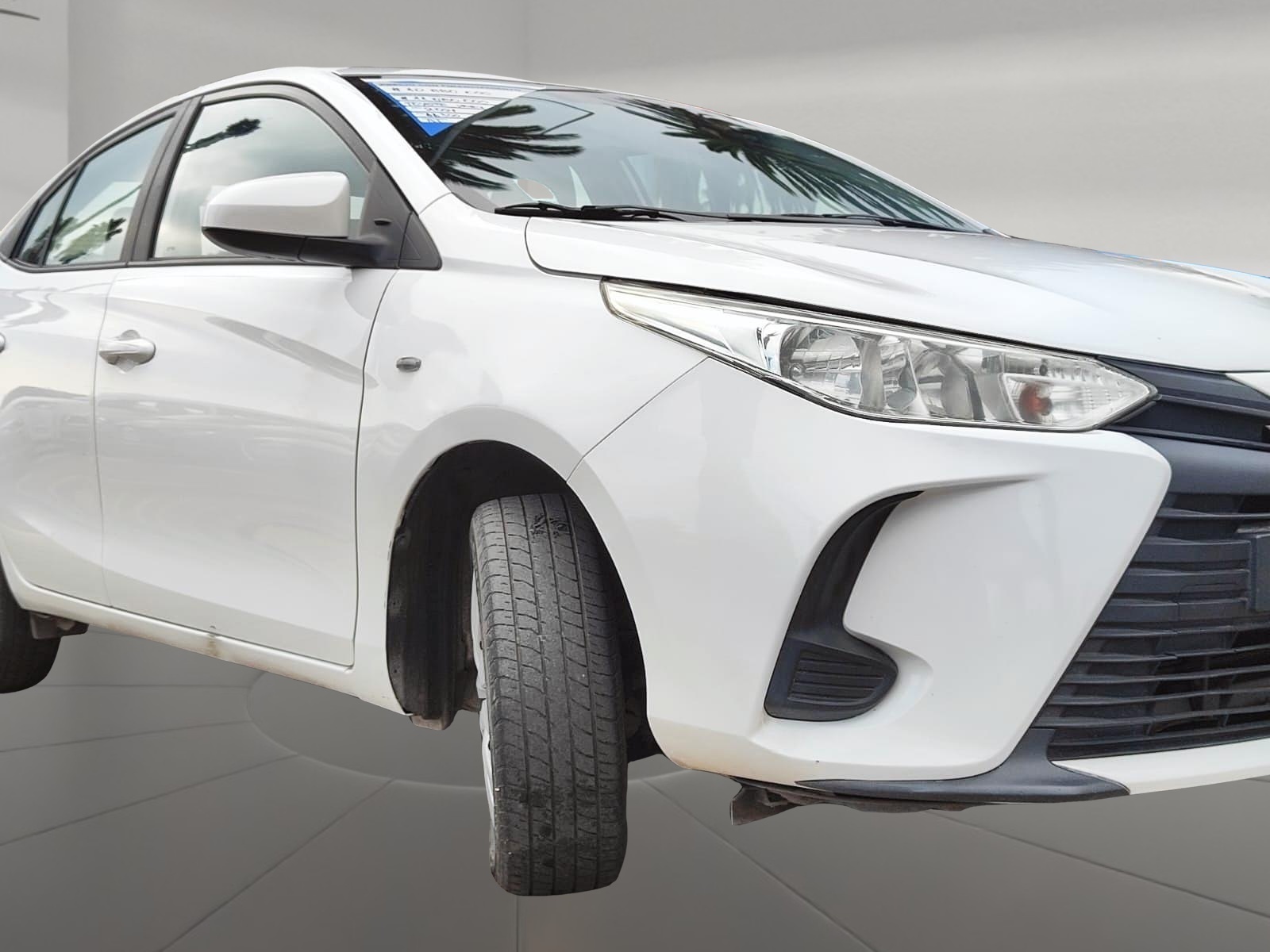 Toyota YARIS 2021 - Imagen 3 de 12