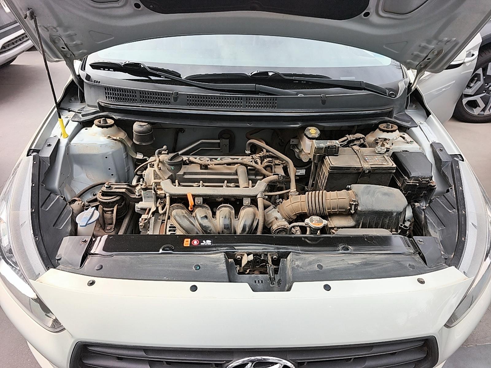 Hyundai VERNA 2021 - Imagen 8 de 12