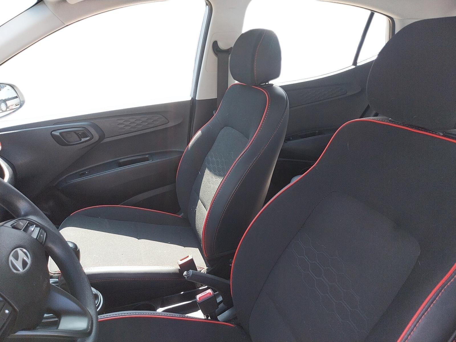 Hyundai GRAND I-10 2025 - Imagen 9 de 12