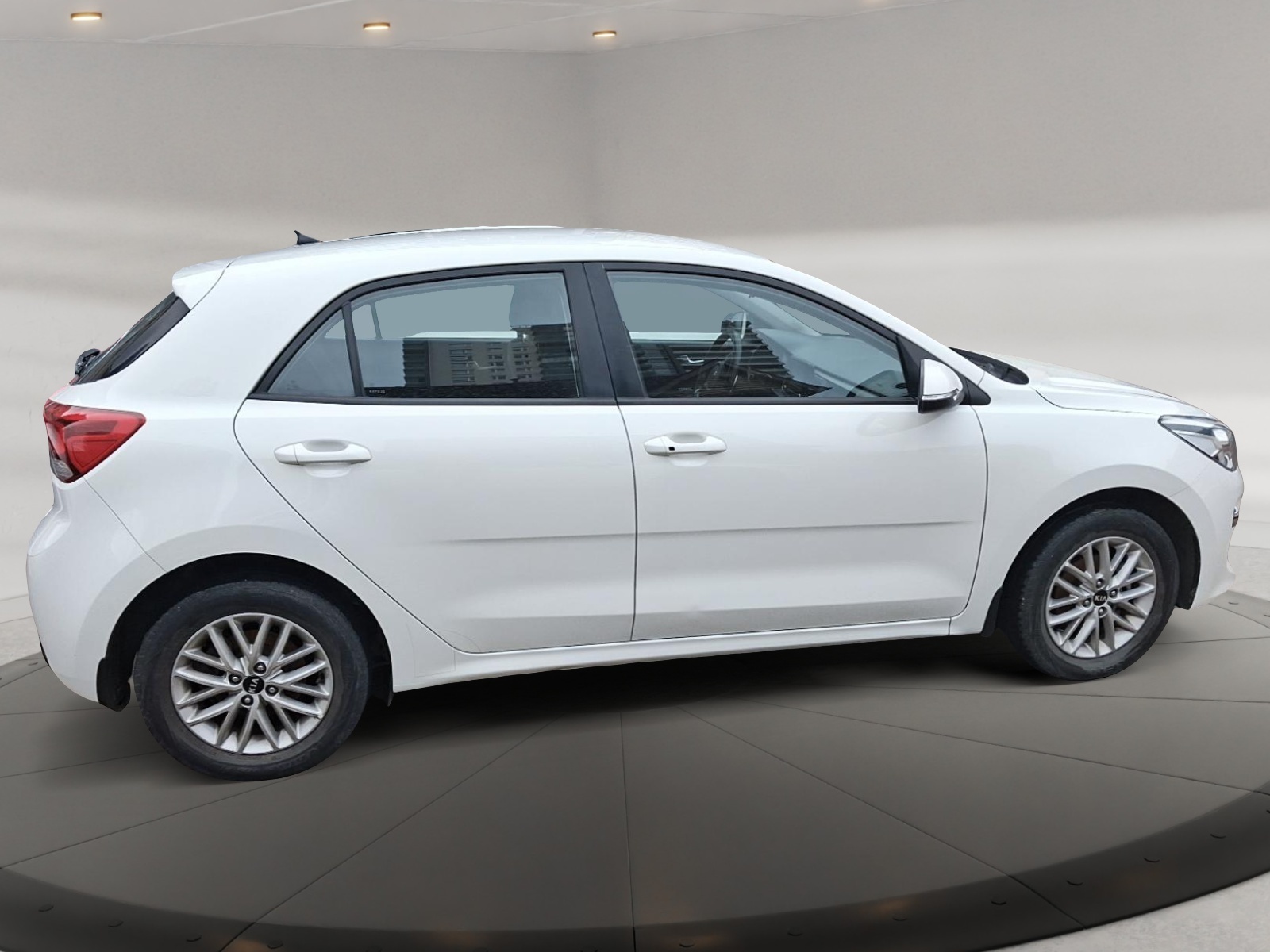 Kia RIO 2019 - Foto 2 de 12