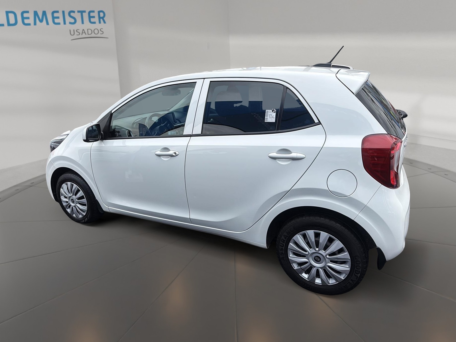 Kia KIA 2024 - Foto 2 de 12