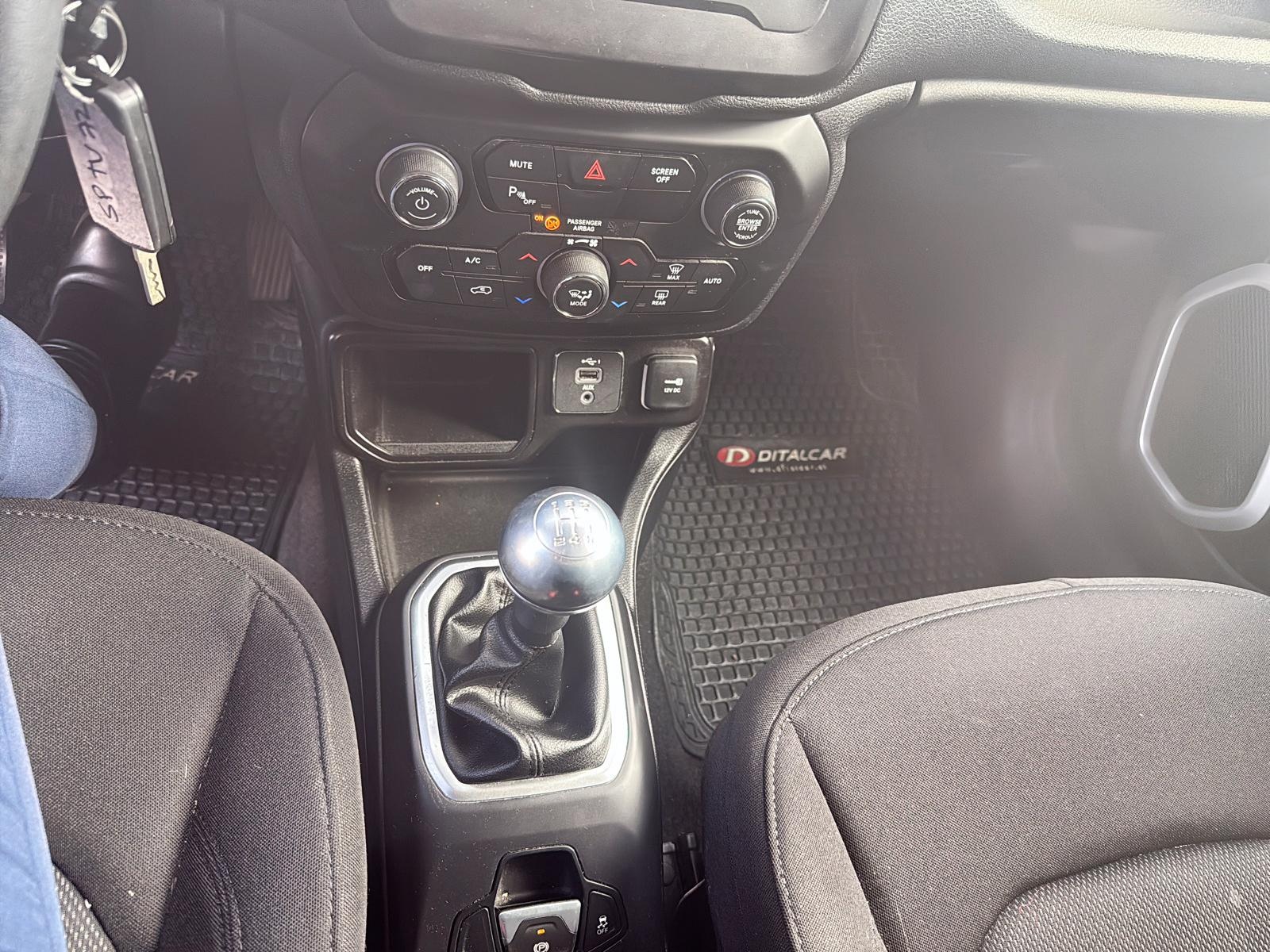 Jeep RENEGADE 2023 - Imagen 11 de 12