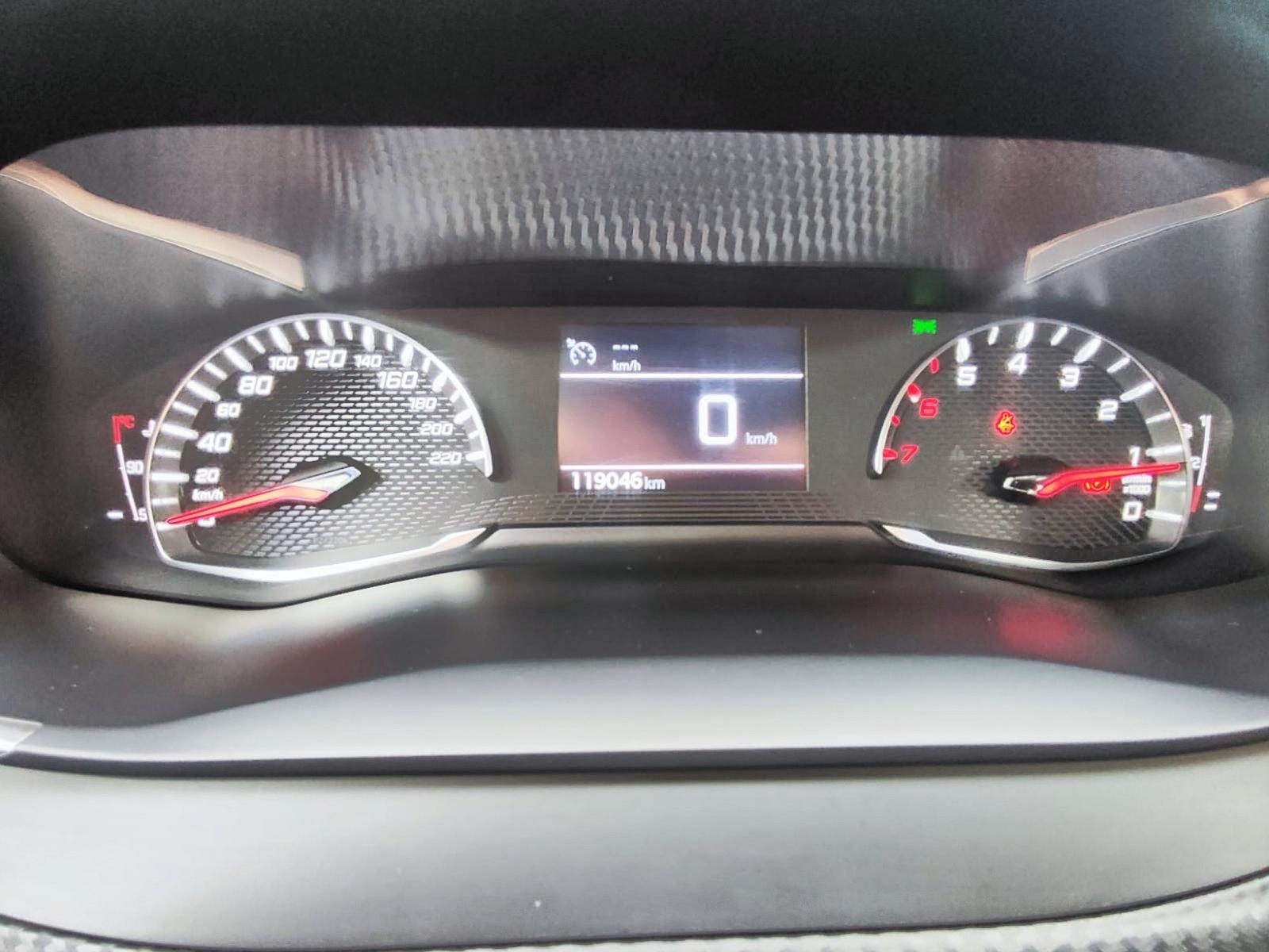 PEUGEOT 2008 P2 2021 - Imagen 12 de 12