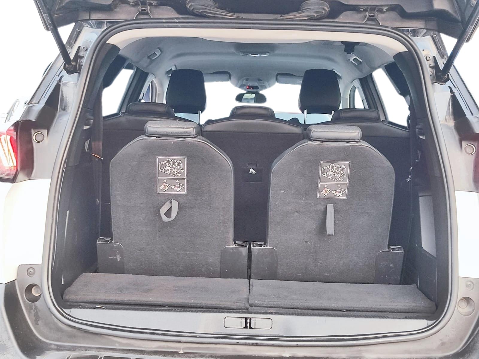 PEUGEOT 5008 2022 - Imagen 10 de 12