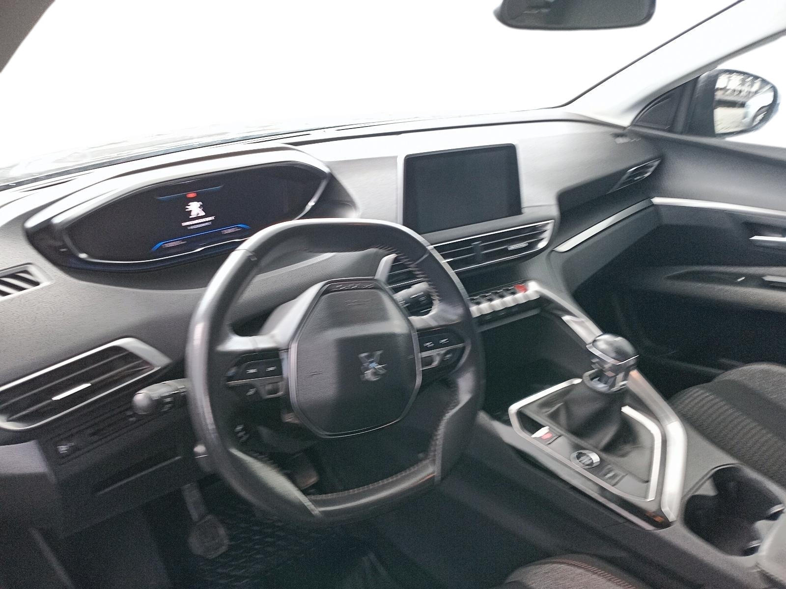 Peugeot 3008 2021 - Imagen 10 de 12