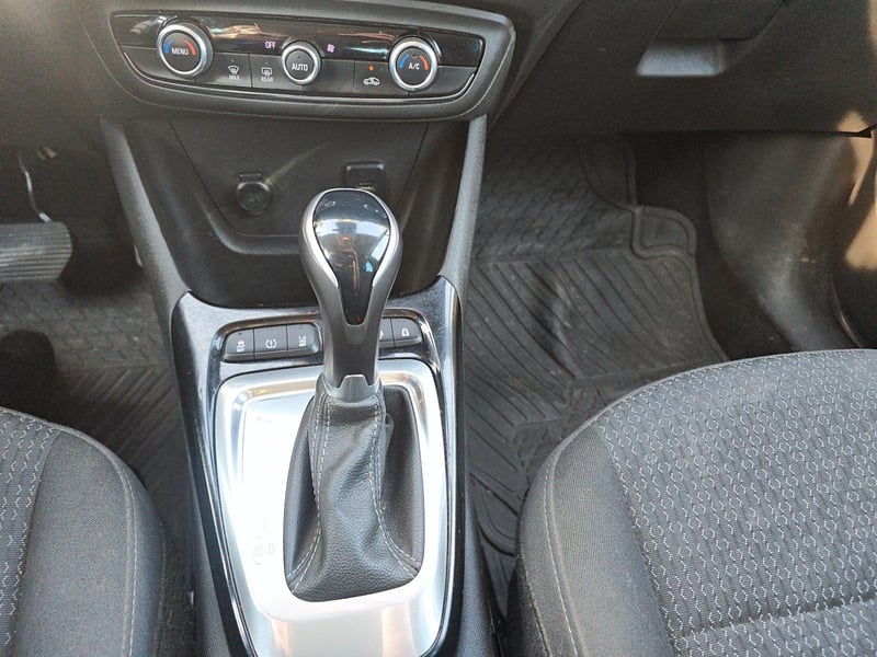 Opel CROSSLAND X 2022 - Imagen 8 de 11