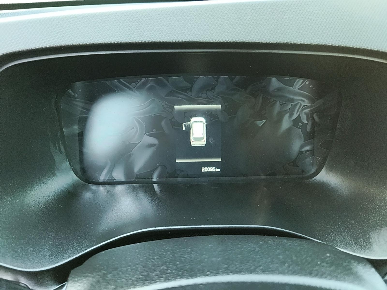 Kia CARENS 2023 - Imagen 10 de 12