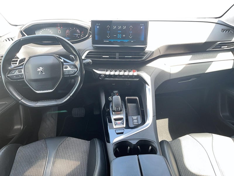 Peugeot 3008 2022 - Imagen 8 de 12