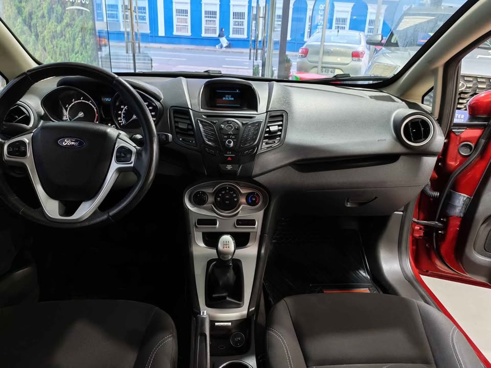 FORD FIESTA 2016 - Imagen 6 de 12