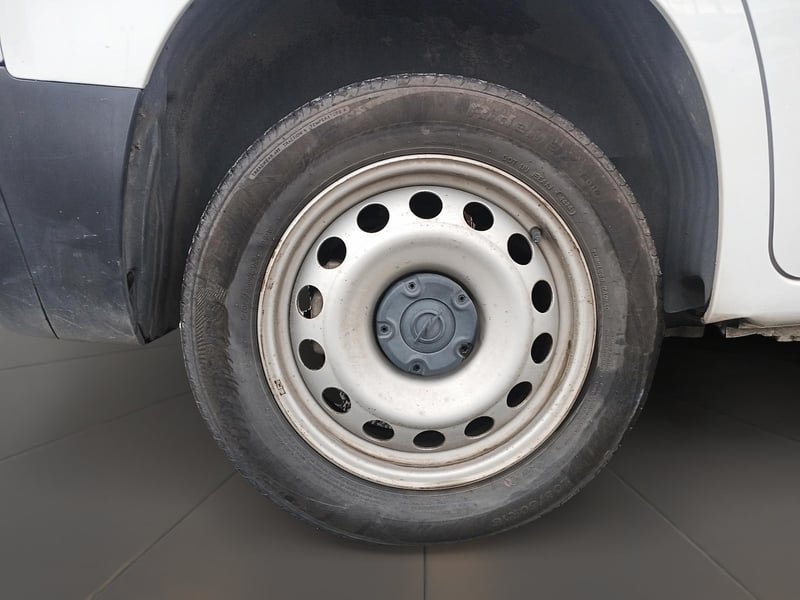 Opel COMBO 2024 - Imagen 7 de 12