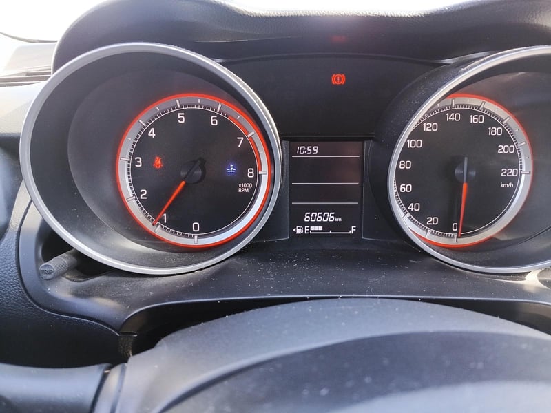 Suzuki SWIFT 2020 - Imagen 10 de 12