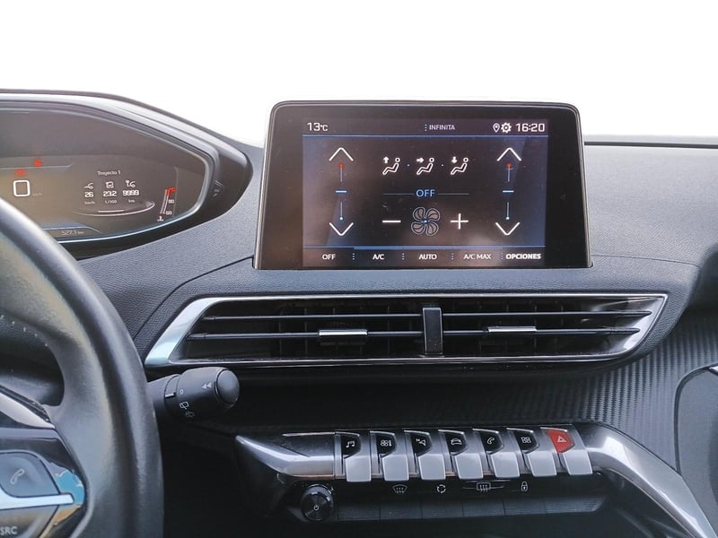 Peugeot 3008 2022 - Imagen 8 de 12