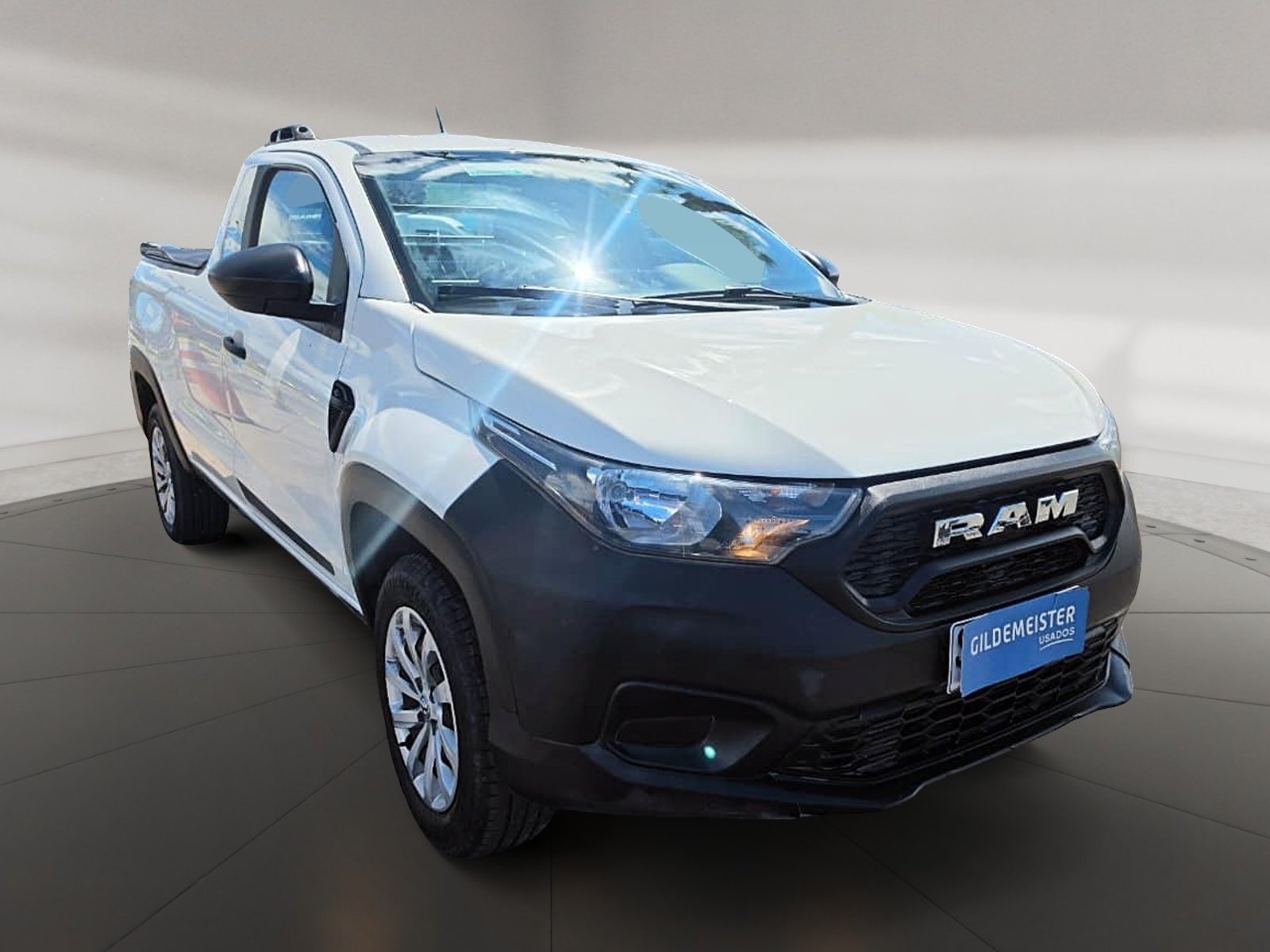 RAM 700 2023