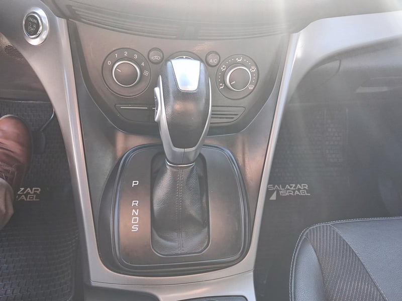 Ford ESCAPE 2016 - Imagen 9 de 12