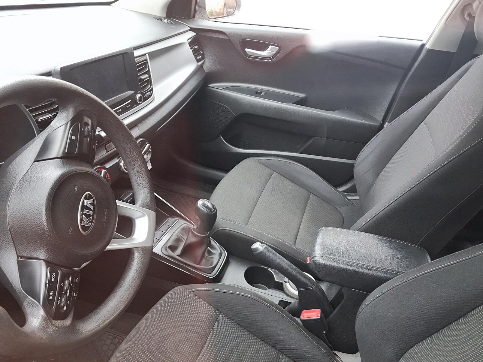 Kia RIO 2019 - Imagen 11 de 12