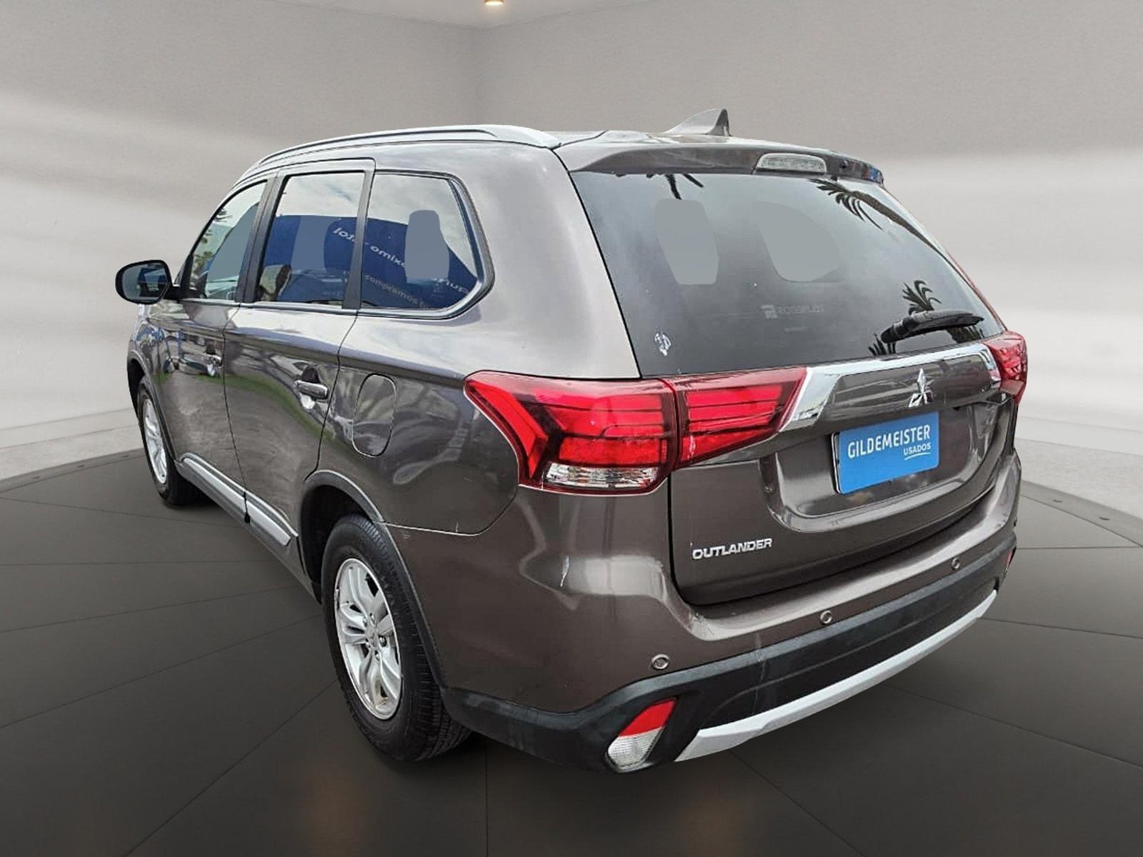 Mitsubishi OUTLANDER 2017 - Foto 4 de 12