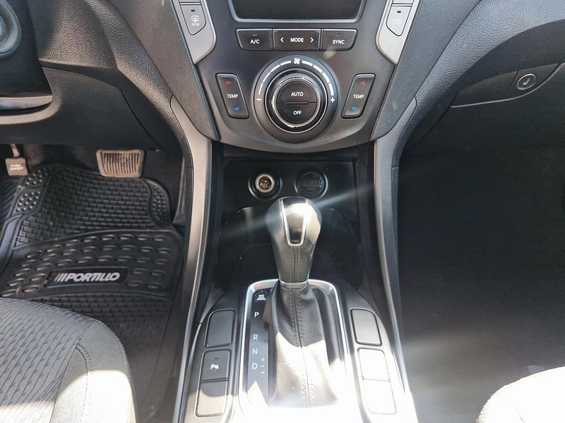 Hyundai SANTA FE 2018 - Imagen 6 de 11