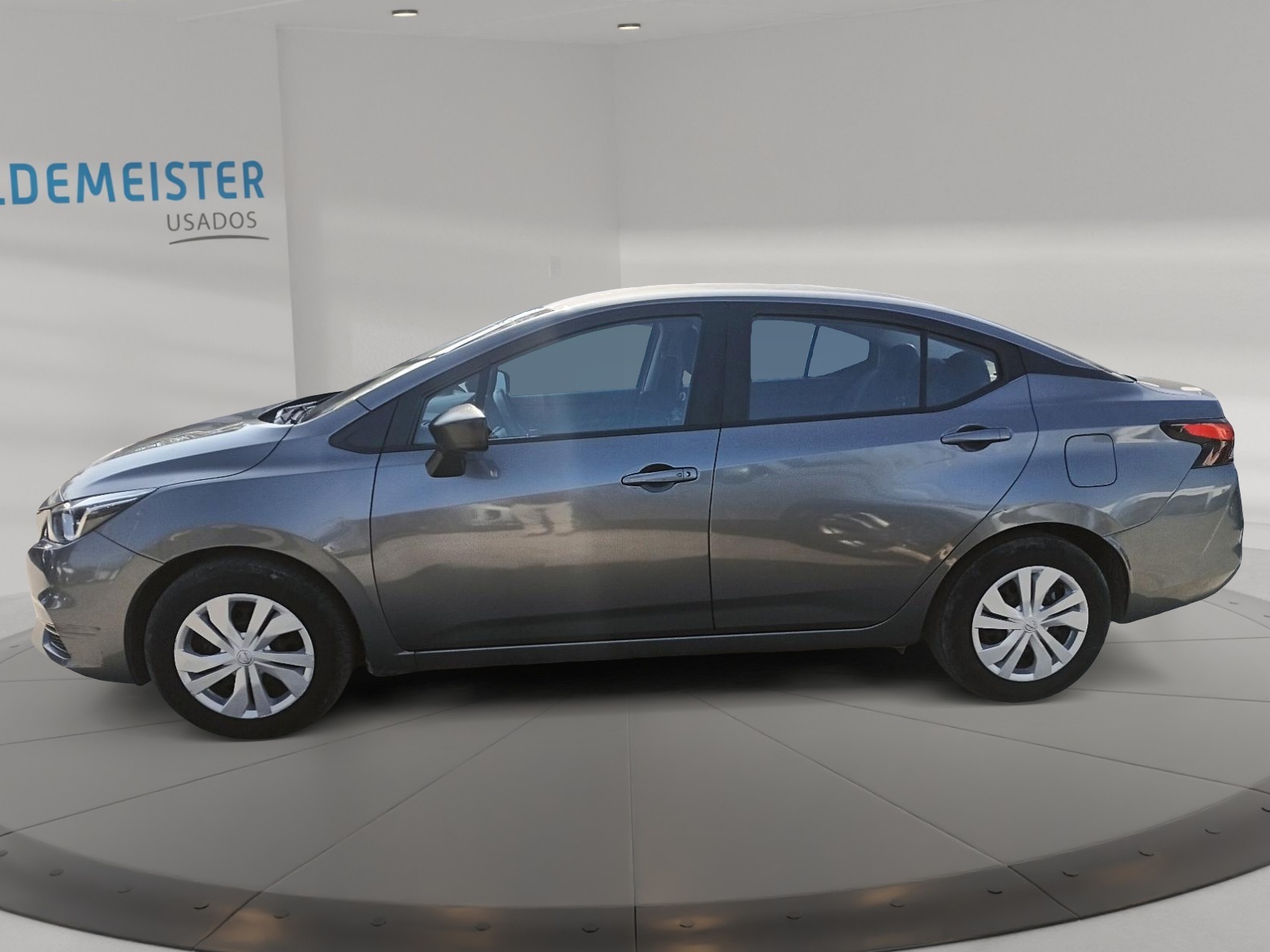 Nissan VERSA 2023 - Foto 2 de 12