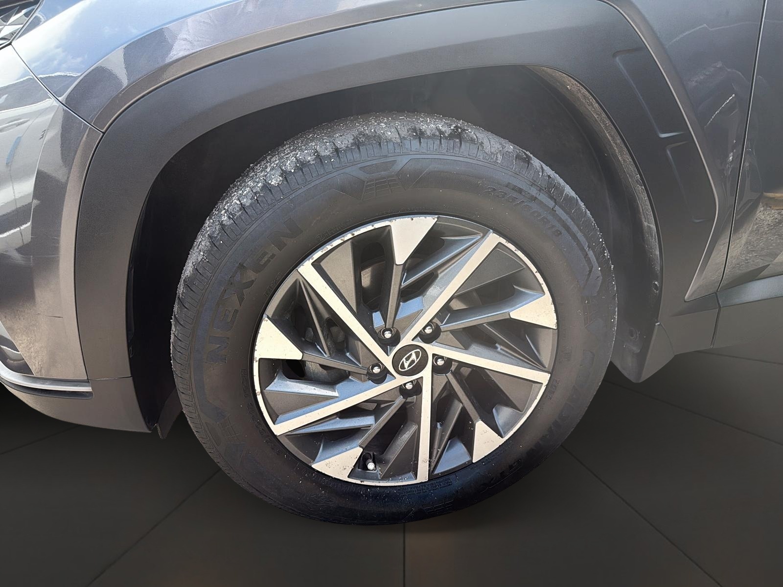 Hyundai TUCSON 2023 - Foto 5 de 12