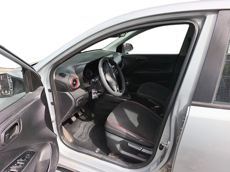 Hyundai GRAND I-10 2024 - Imagen 9 de 12