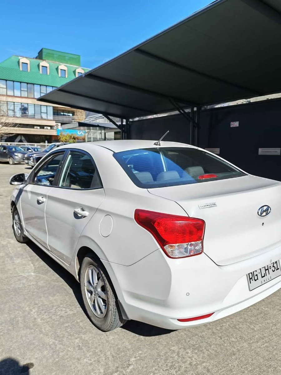 Hyundai VERNA 2020 - Imagen 4 de 12
