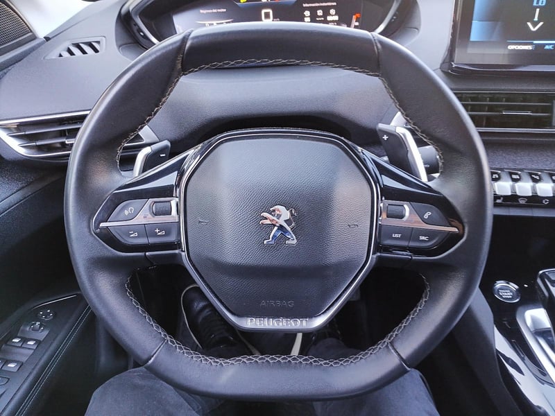 Peugeot 3008 2023 - Imagen 11 de 12