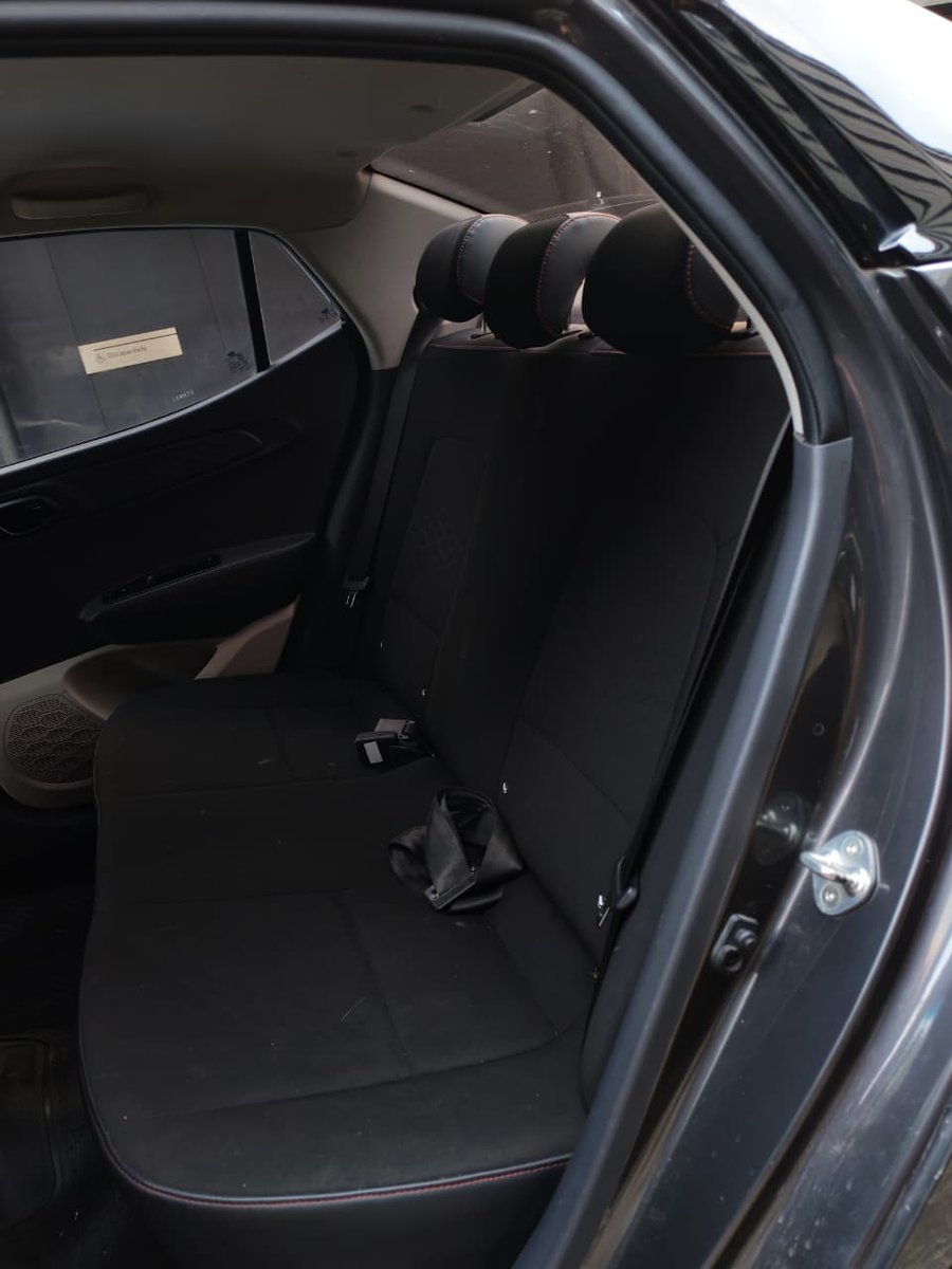 HYUNDAI GRAND I-10 2023 - Imagen 6 de 11