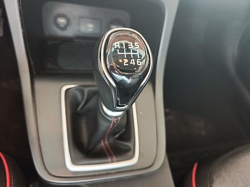 Hyundai CRETA 2023 - Imagen 9 de 12