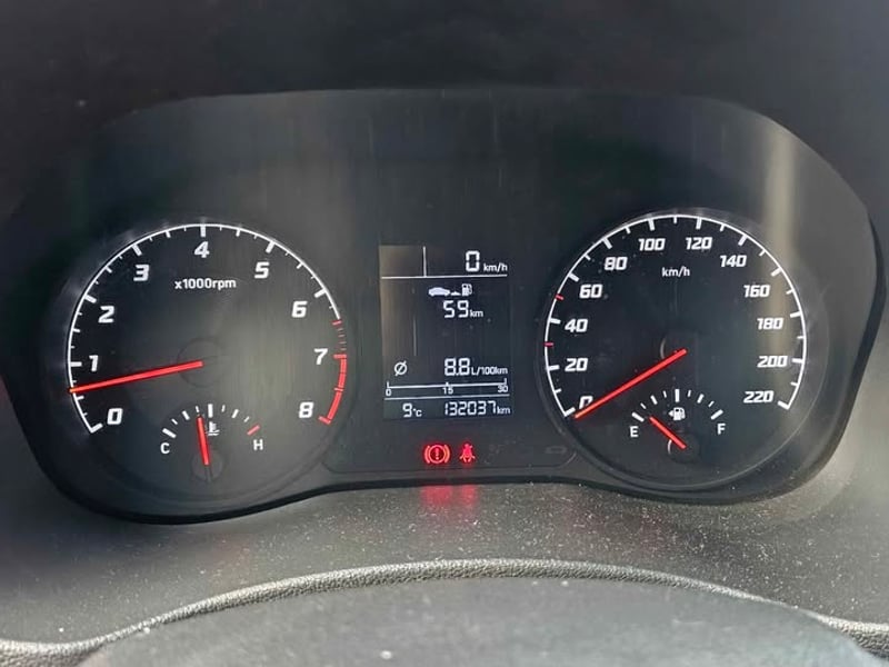 Hyundai ACCENT 2023 - Imagen 8 de 9