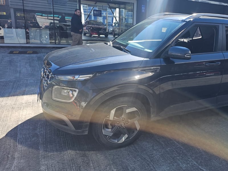 Hyundai VENUE 2021 - Imagen 3 de 9