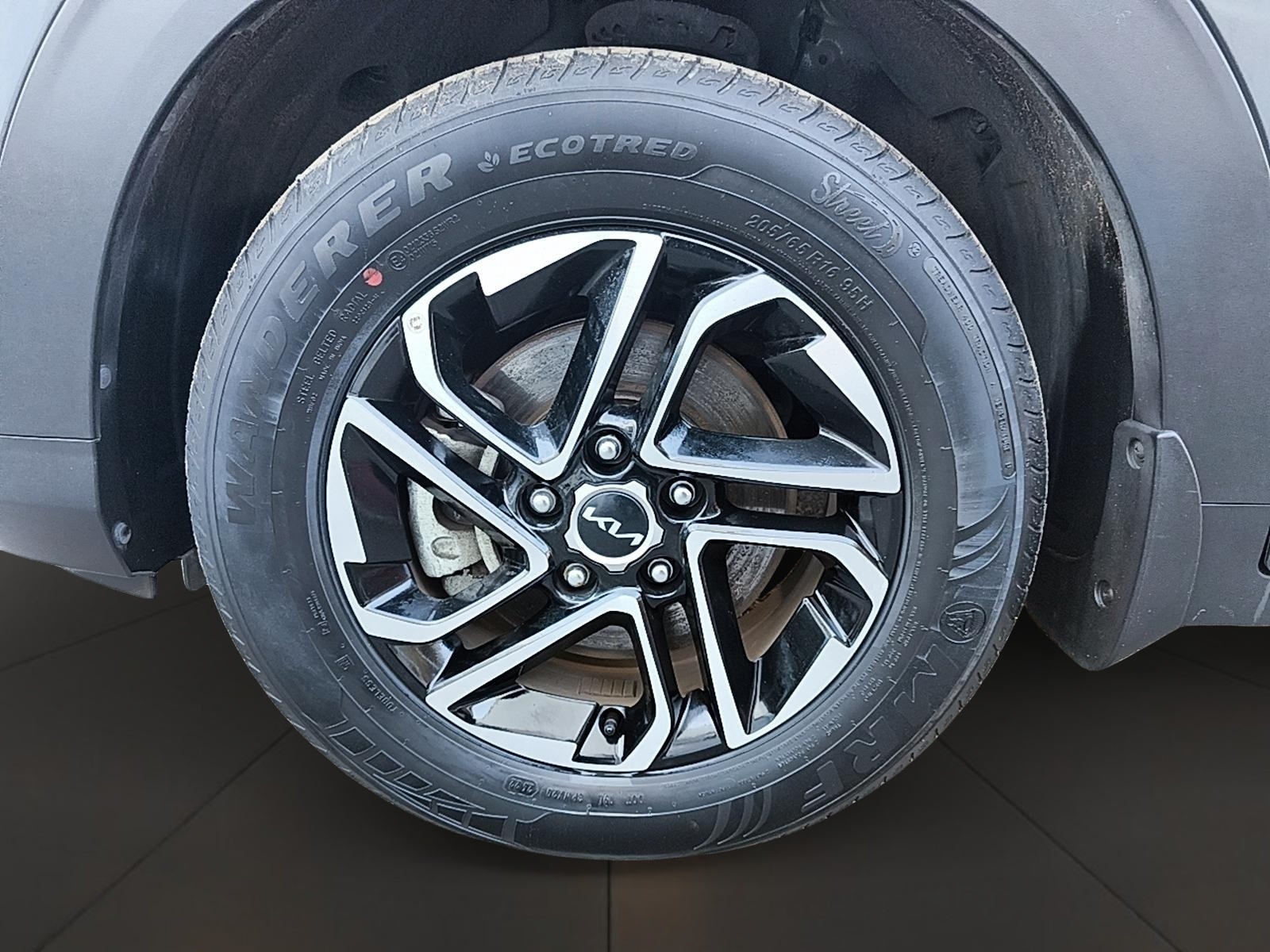 Kia CARENS 2023 - Foto 5 de 12