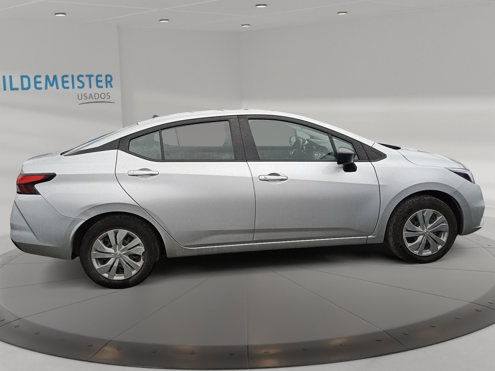 Nissan VERSA 2023 - Foto 4 de 12