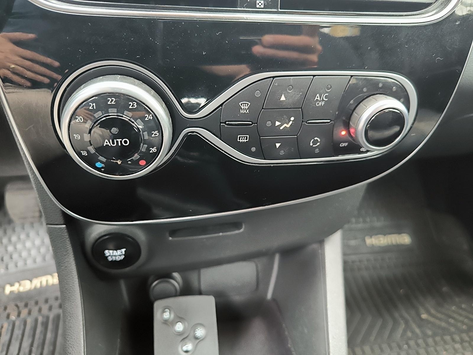 RENAULT CLIO 2020 - Imagen 8 de 12