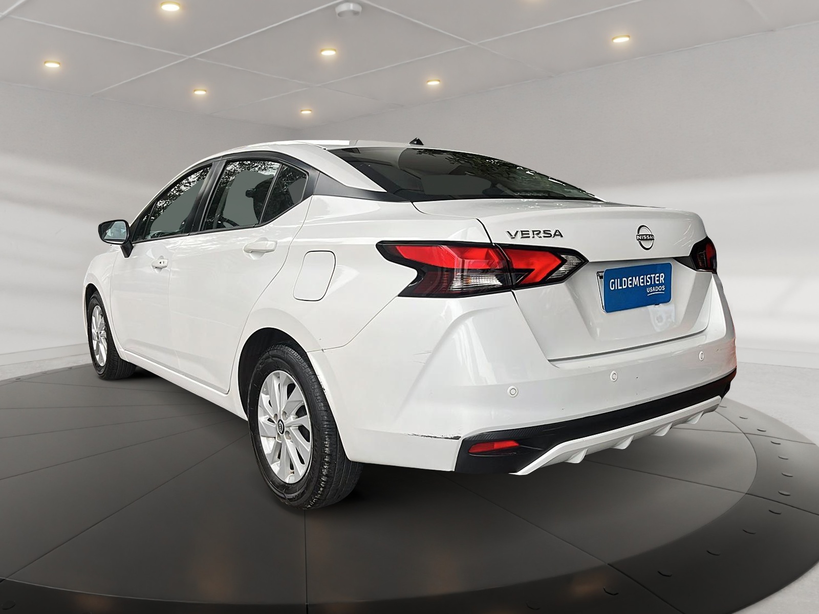 Nissan VERSA 2024 - Imagen 4 de 12