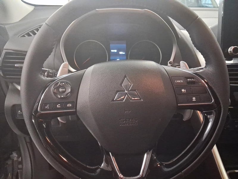 Mitsubishi ECLIPSE CROSS 2022 - Imagen 8 de 12