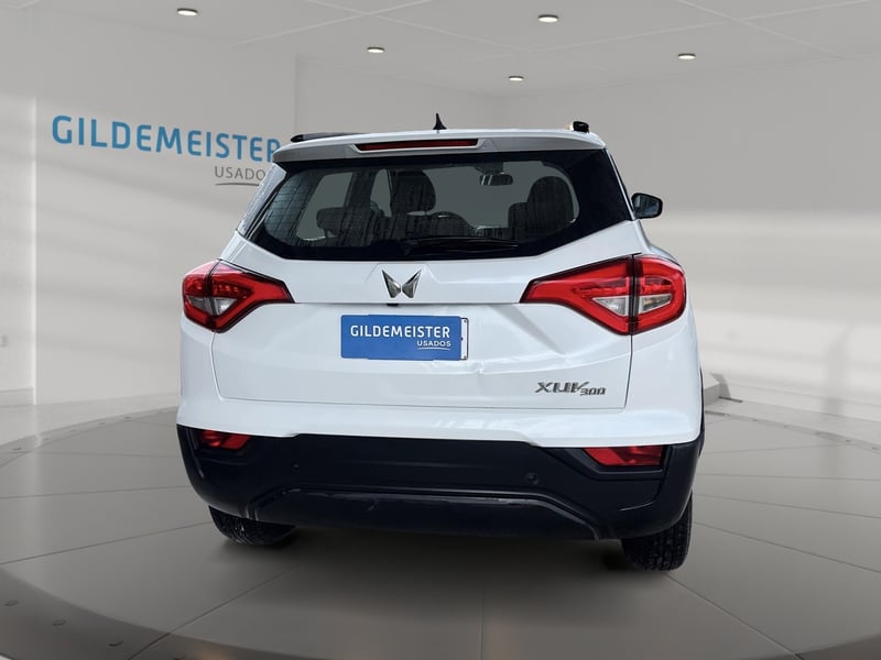Mahindra XUV300 2025 - Imagen 5 de 12