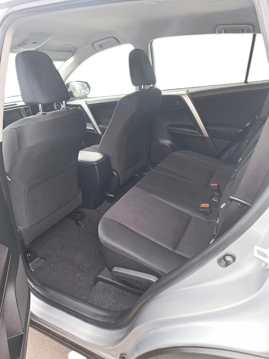 Toyota RAV4 2018 - Imagen 6 de 9