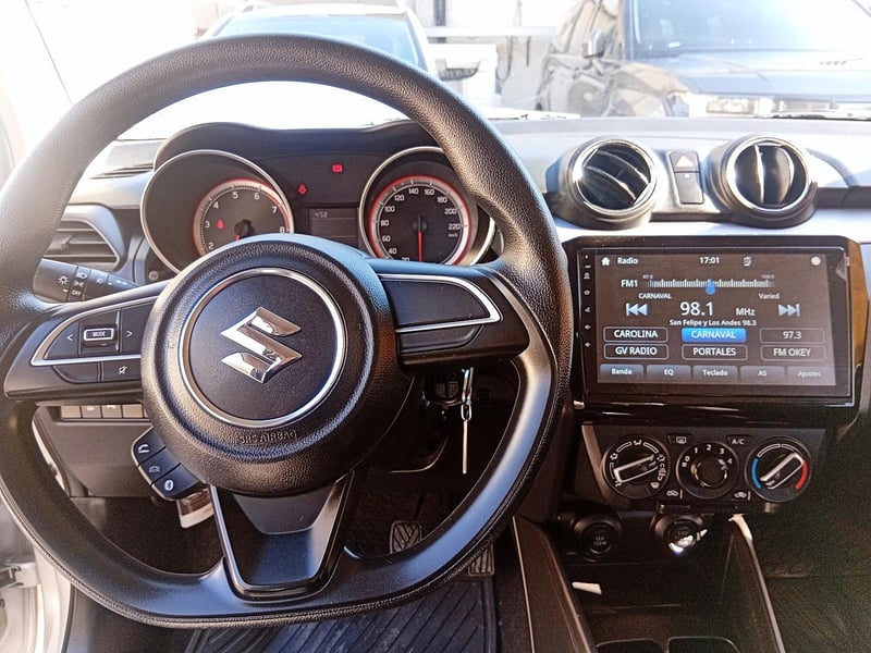 Suzuki SWIFT 2025 - Imagen 8 de 10