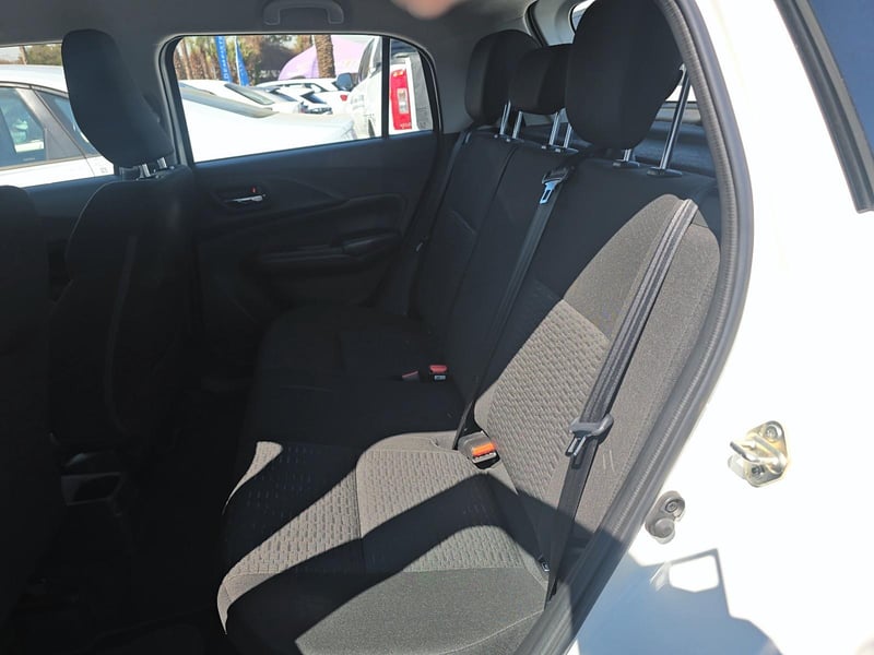 Suzuki SUZUKI 2025 - Imagen 4 de 12