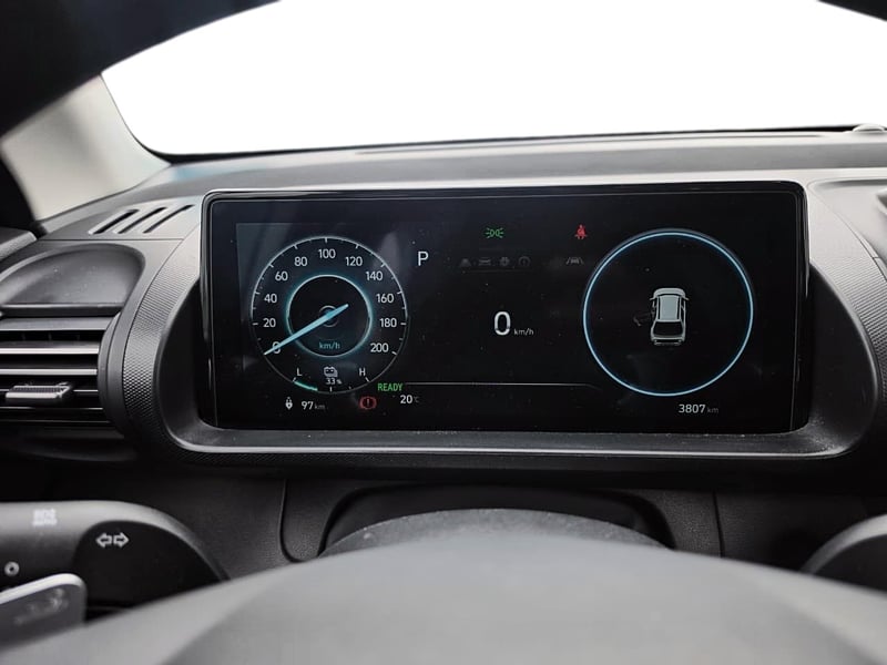 Hyundai INSTER AX EV DESIGN LR 2026 - Imagen 12 de 12