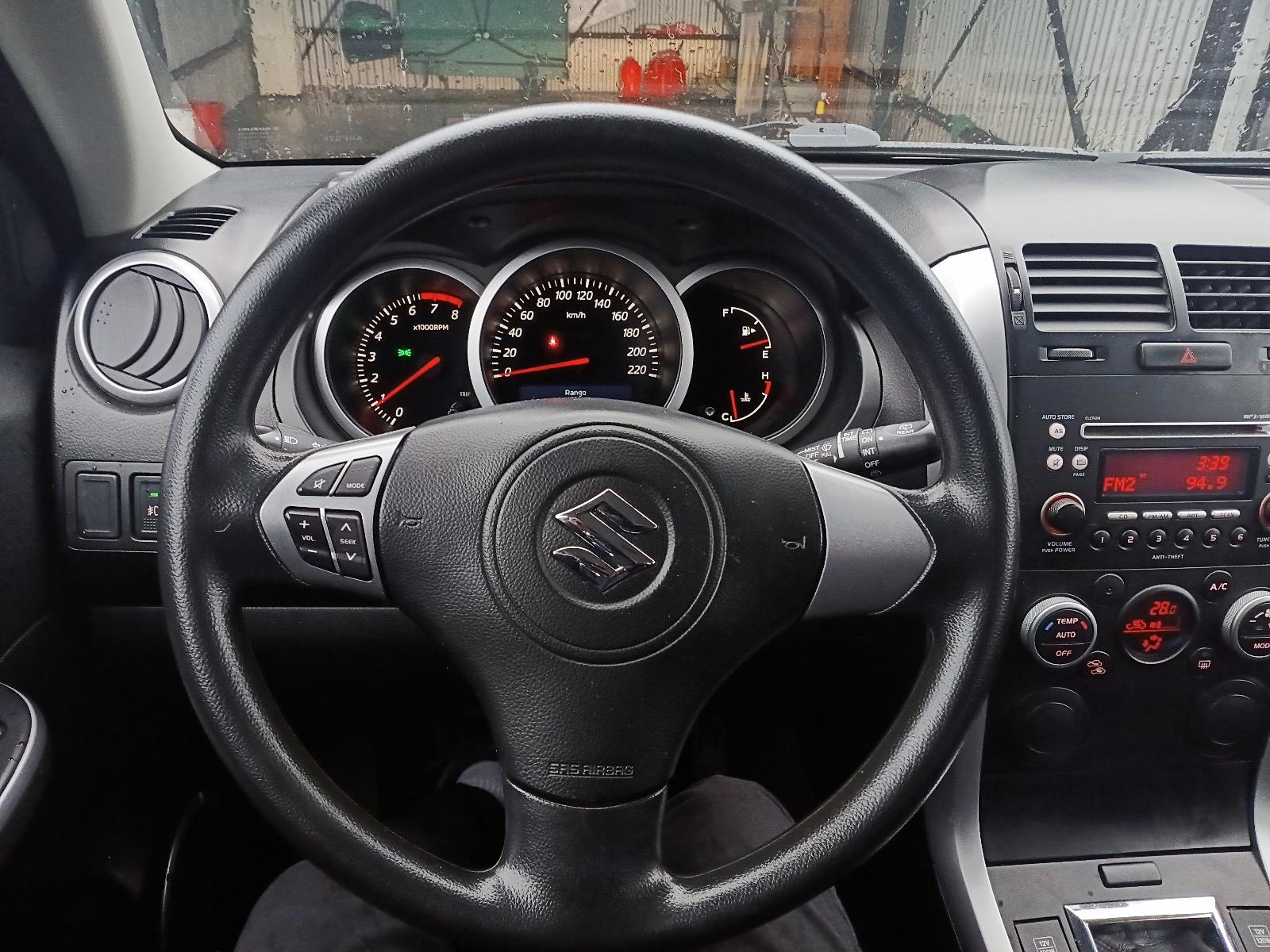 SUZUKI GRAND NOMADE 2018 - Imagen 9 de 11
