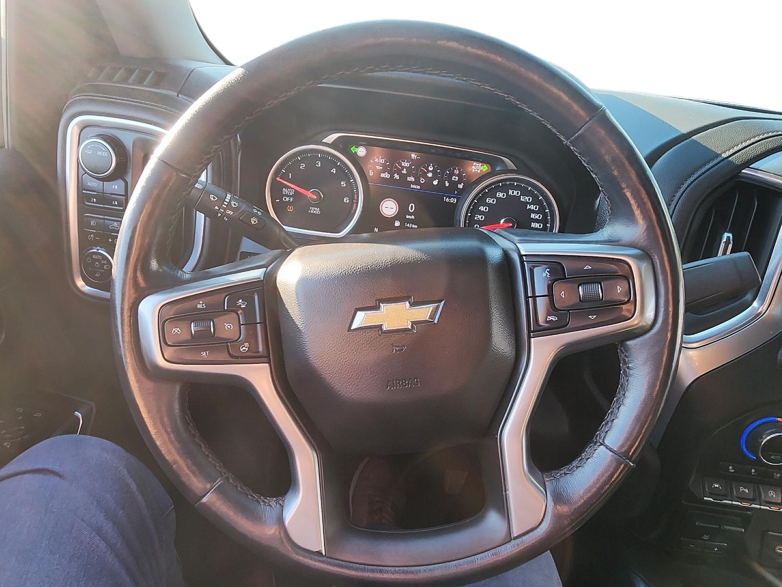 Chevrolet SILVERADO 2021 - Imagen 9 de 12