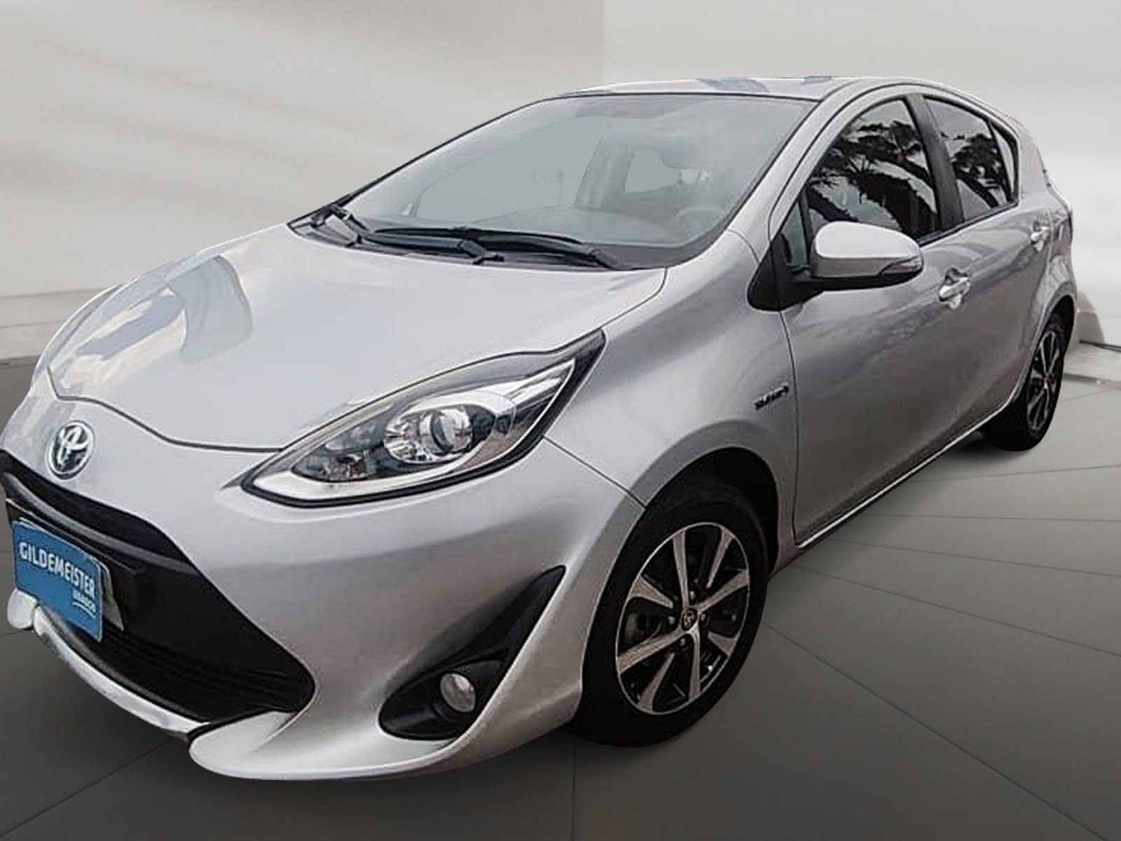 Toyota PRIUS 2021 - Foto 2 de 12