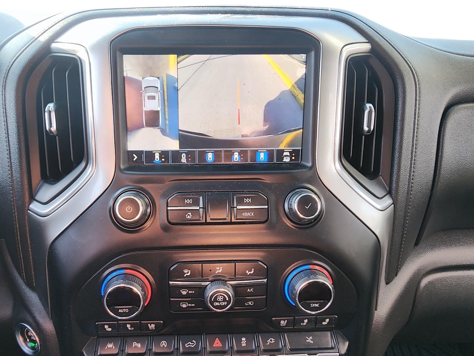 Chevrolet SILVERADO 2021 - Imagen 11 de 12