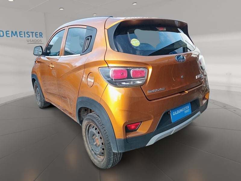 Mahindra KUV100 2020 - Imagen 3 de 10