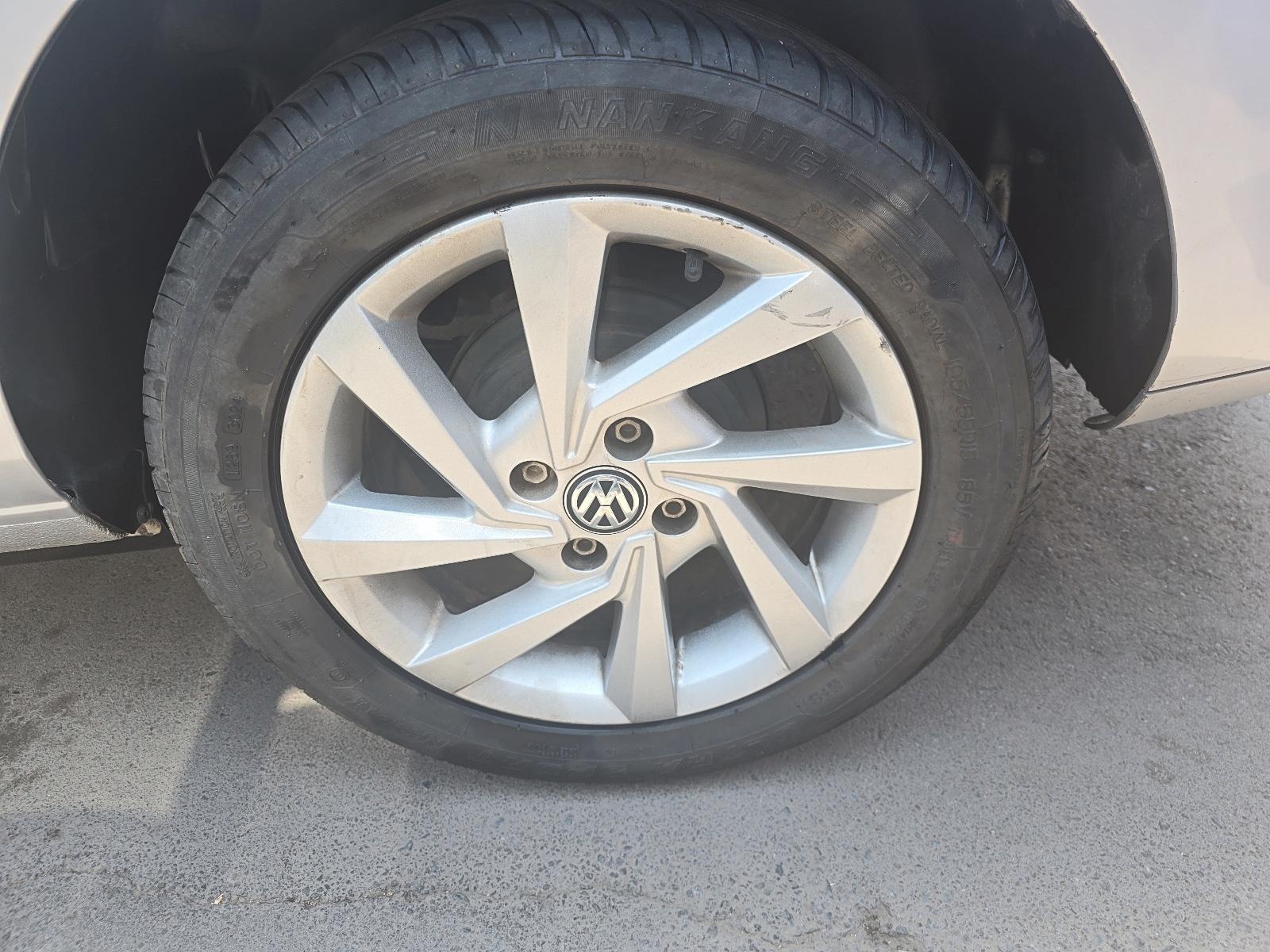 Volkswagen VOYAGE 2023 - Imagen 5 de 10