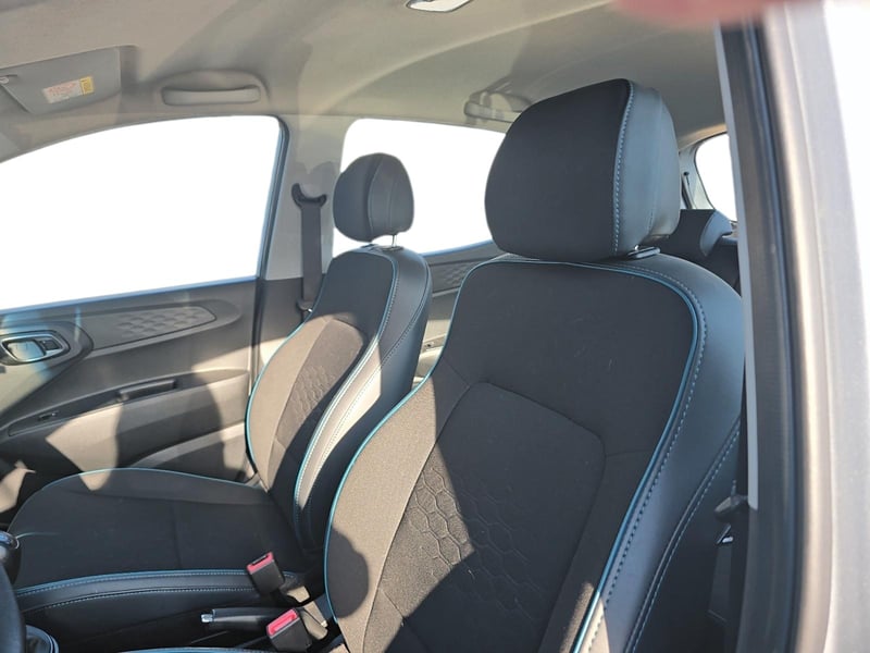 Hyundai GRAND I-10 2023 - Imagen 8 de 12