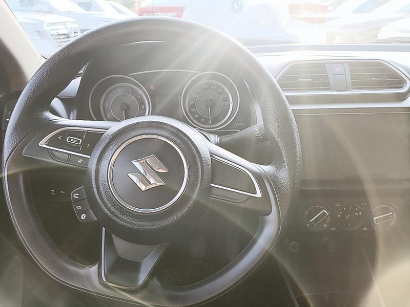 Suzuki SUZUKI 2024 - Imagen 10 de 11