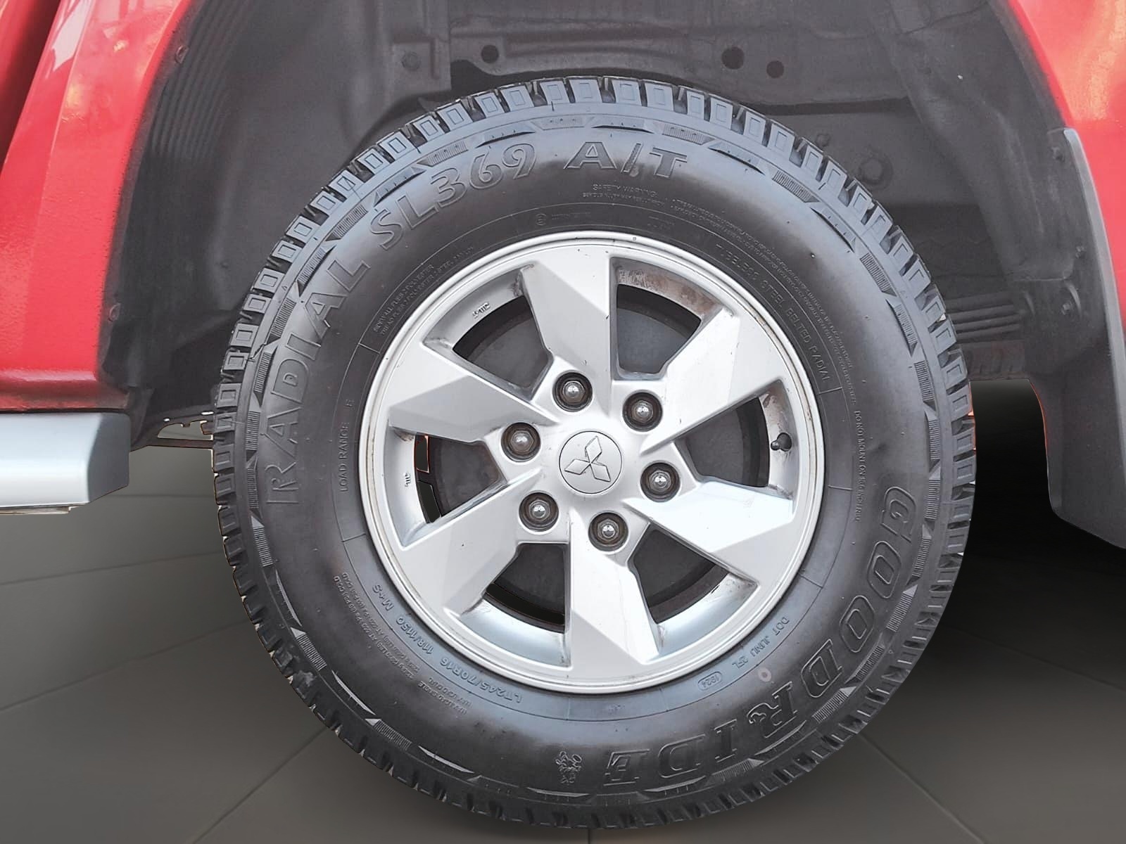 MITSUBISHI L200 2022 - Imagen 8 de 12